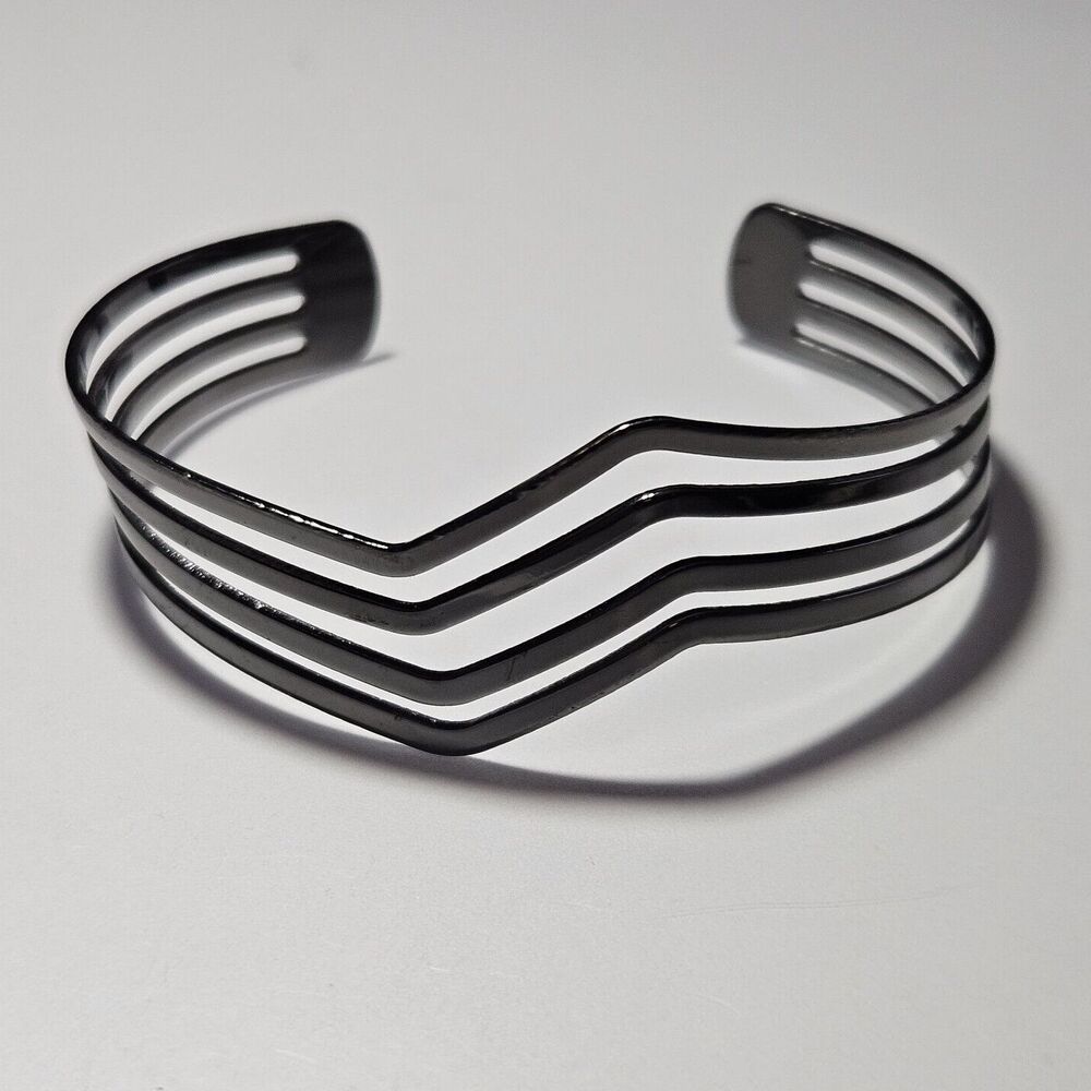 Waverunner Paparazzi Metal Bracelet 7" - Picture 10 of 11